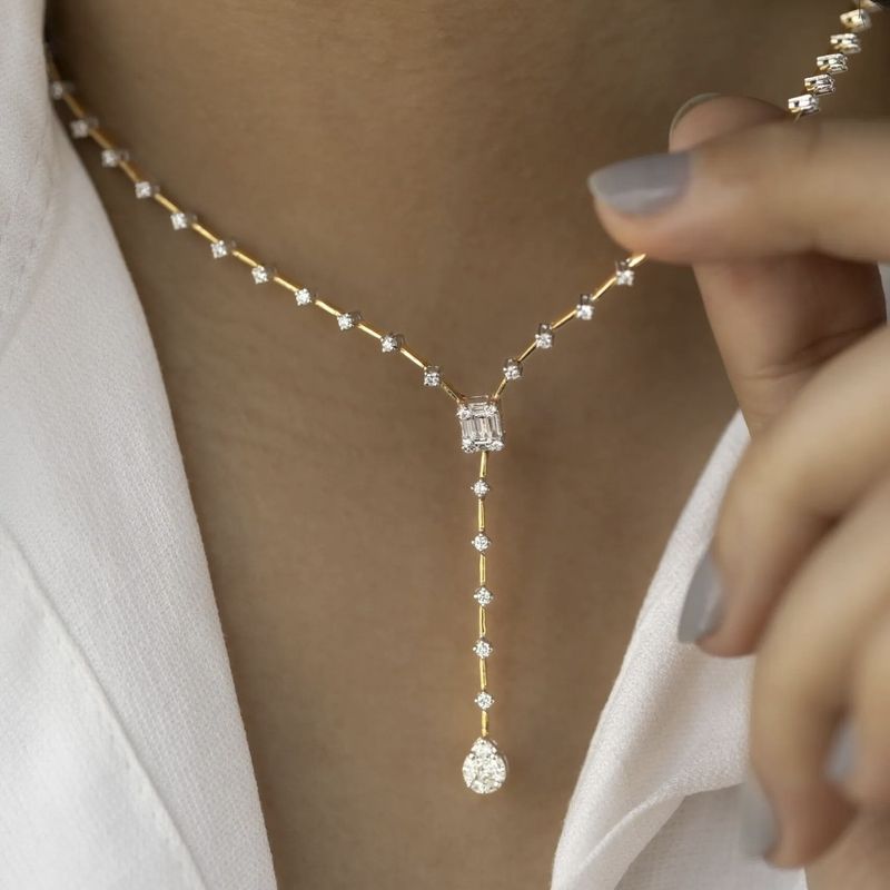 V-Shaped Dotted Diamond Wedding Necklace