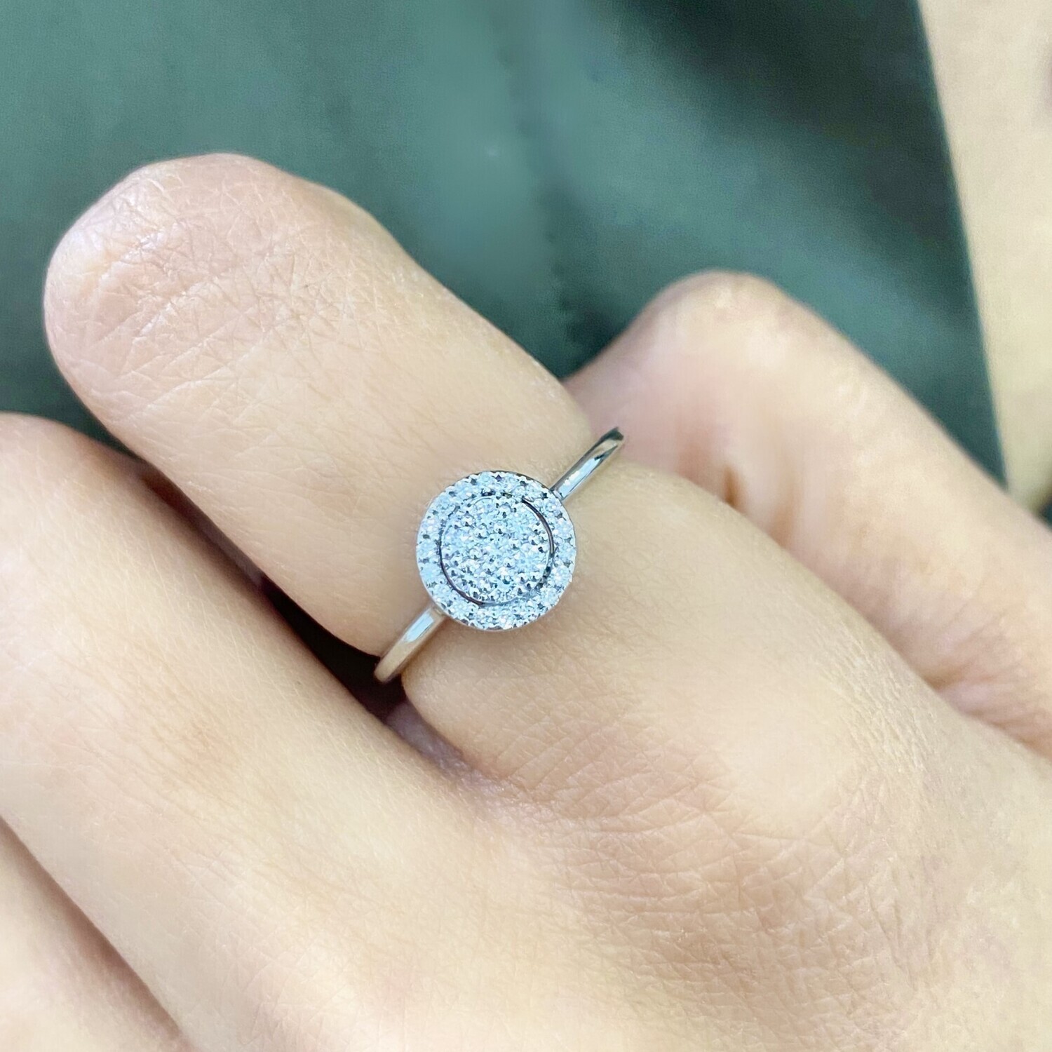 Round Perfect Illusion Diamond Ring