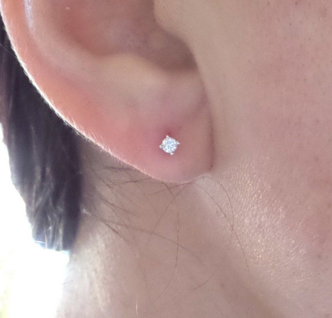 Four Prongs 2.5 mm Stud Diamond Earrings
