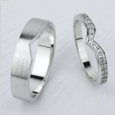 V-Shaped Diamond Wedding Bands