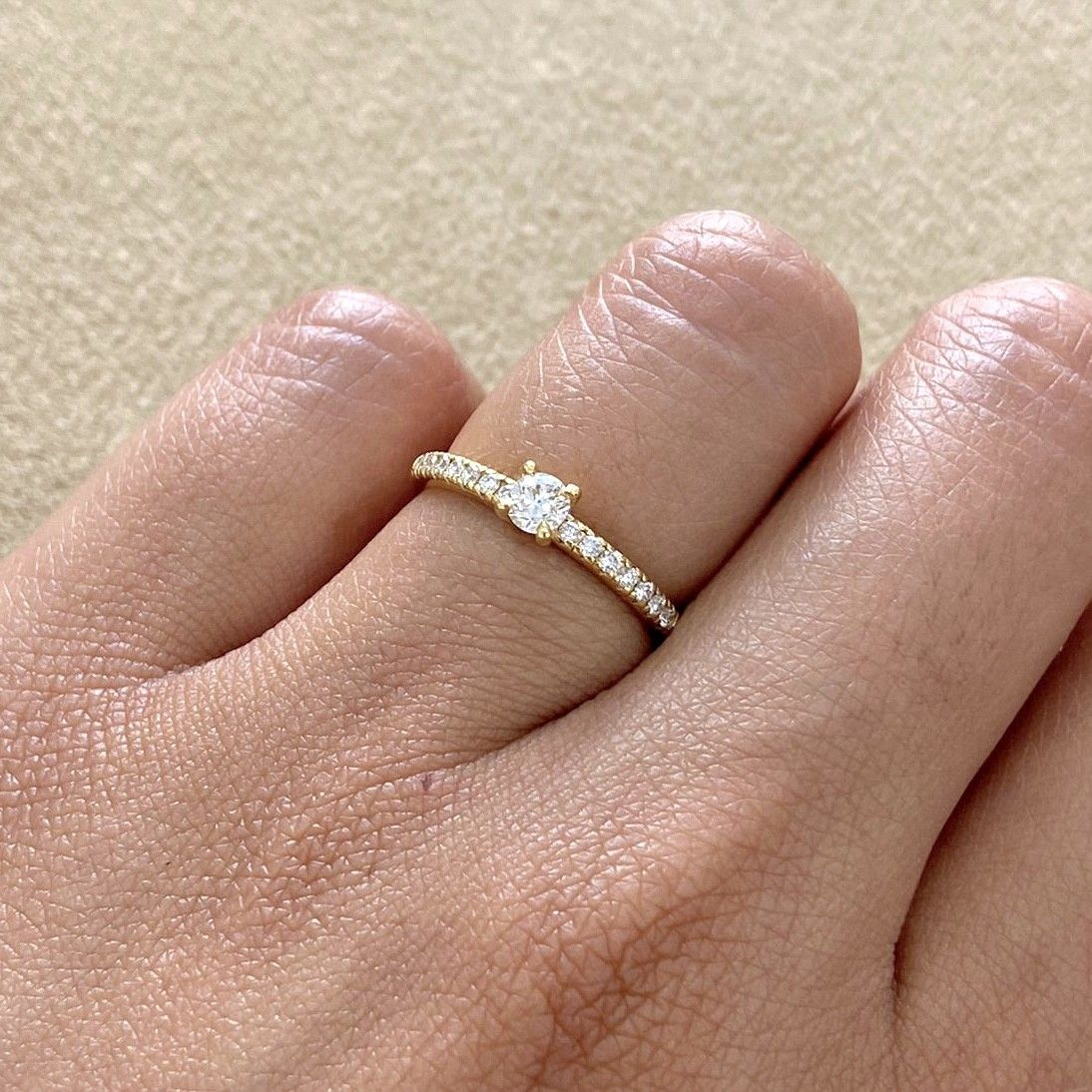 Round 0.17 ct Pave Style, Diamond Engagement Ring