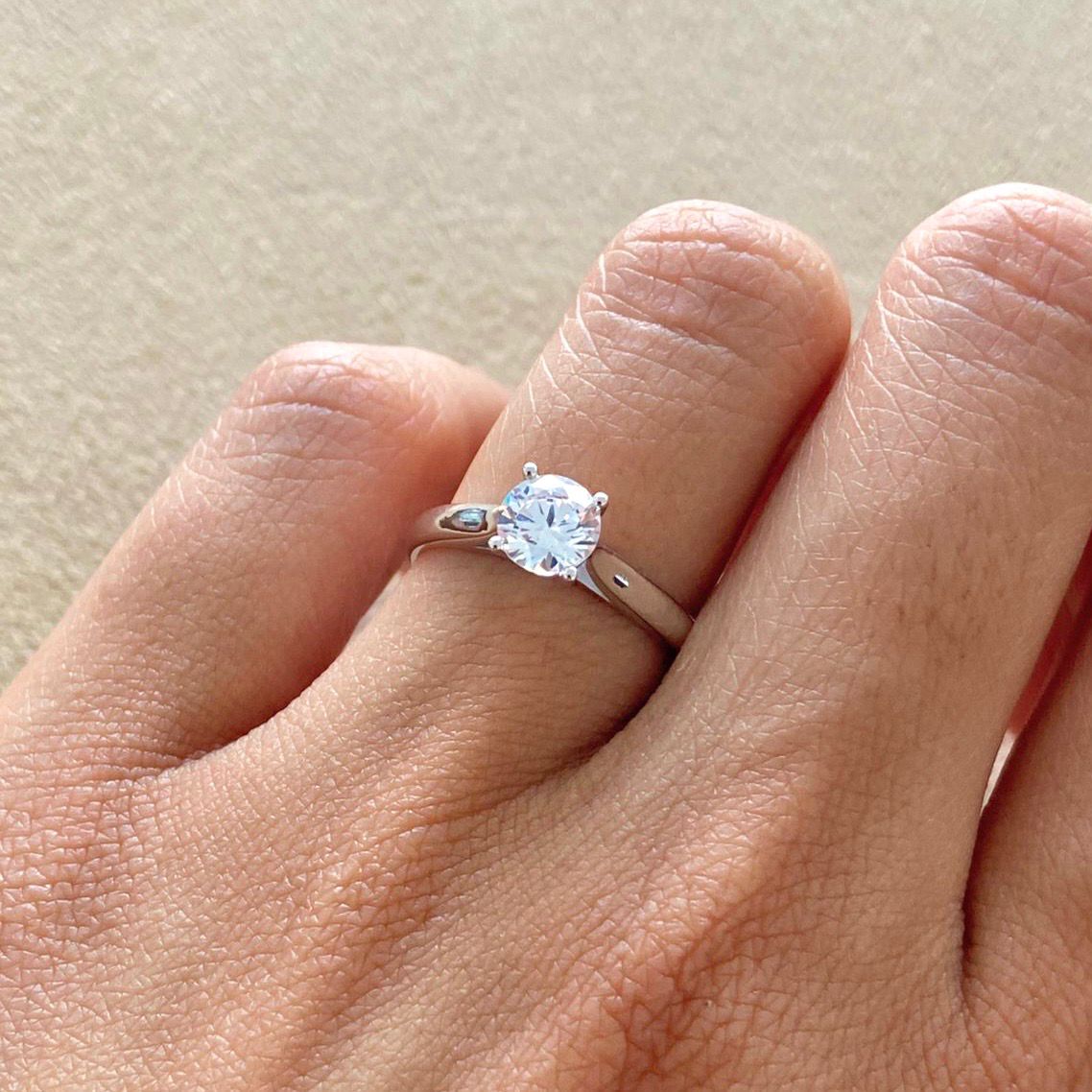 GIA Certified, Round 0.7 ct Four Prongs, Diamond Engagement Ring