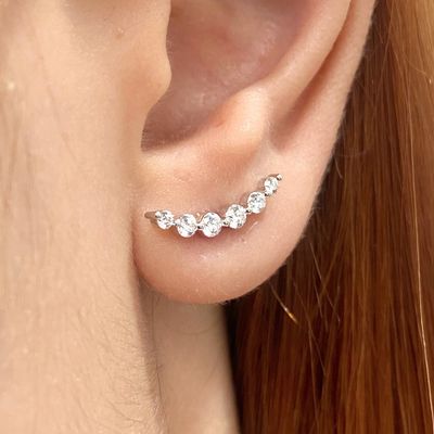 Curved, Gradual Diamond Necklace