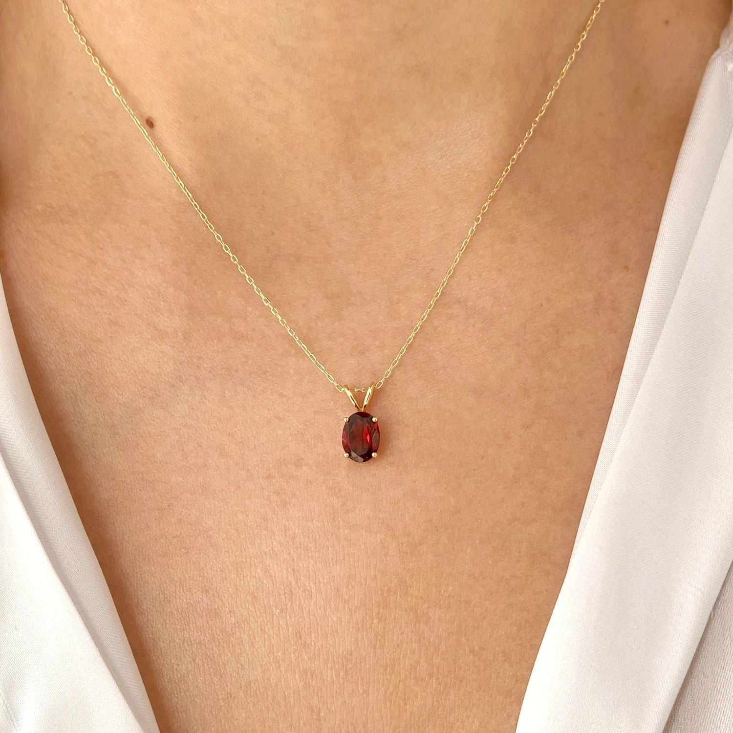Oval Shaped 1.5 ct Red Garnet Necklace