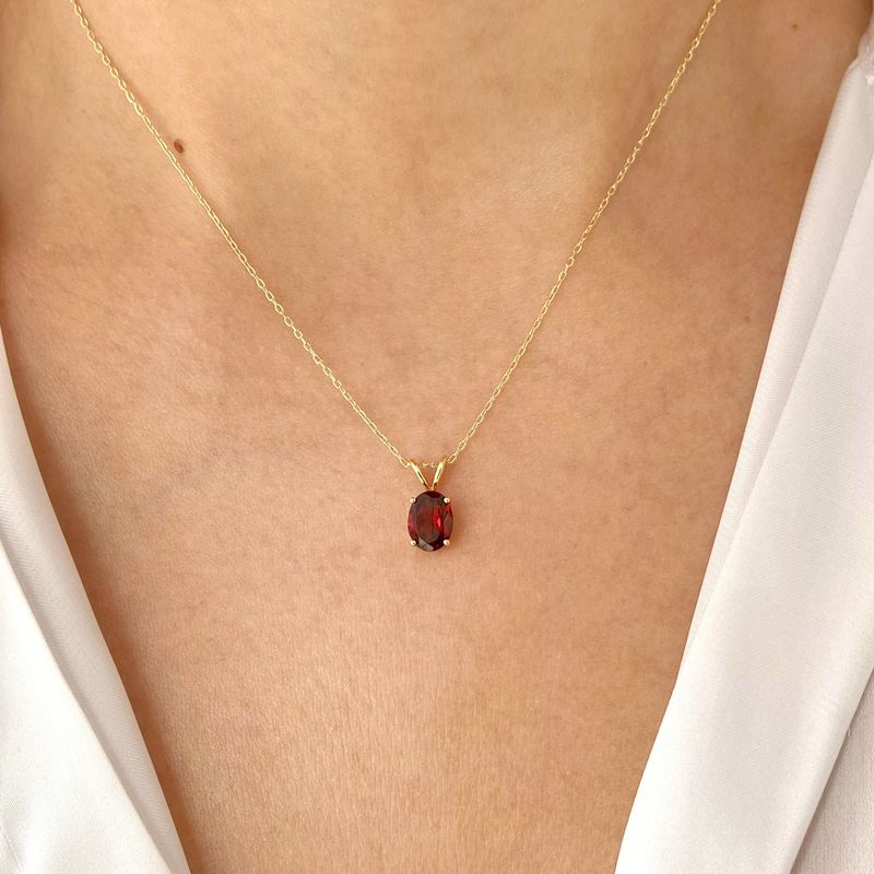 Oval Shaped 1.5 ct Red Garnet Necklace