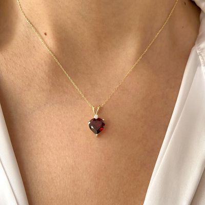 Heart Shaped 2 ct Red Garnet, Diamond Necklace