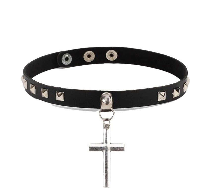 Cross Choker