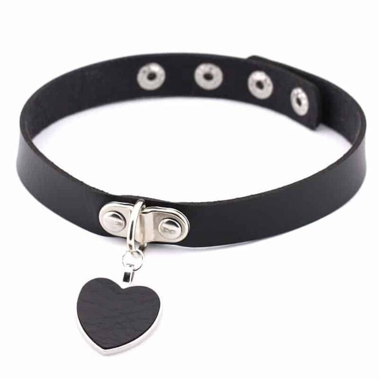 Black Heart Charm Chokers