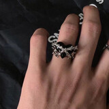 Dark Thorn Heart Ring 