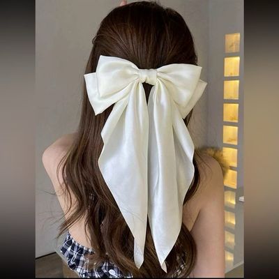 White Bow Clip