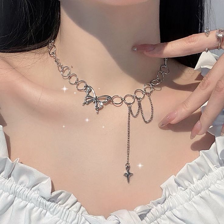 Dainty Butterfly Necklace 