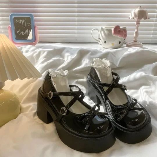 Mochi Heart Mary Janes