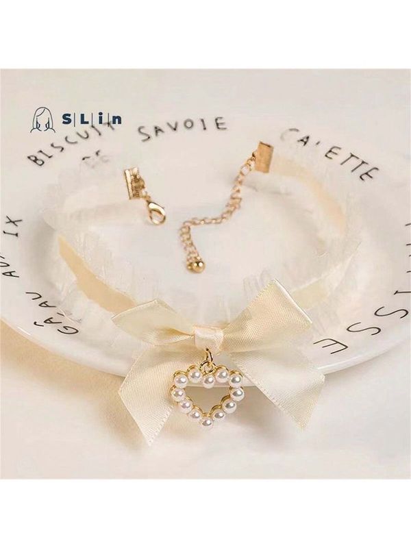 Lace Heart White Collar