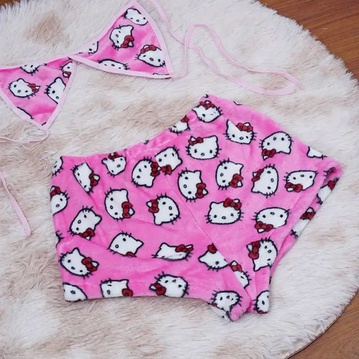 Pink Hello Kitty Pajamas Set