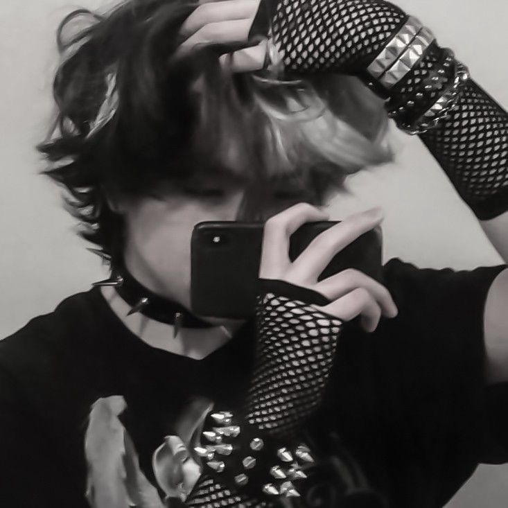 Fishnet Fingerless Gloves
