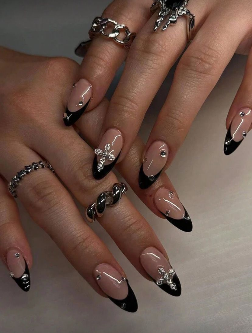 Alt Nails 