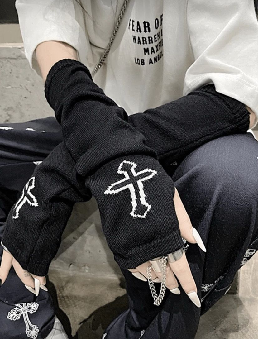 Cross Fingerless Gloves