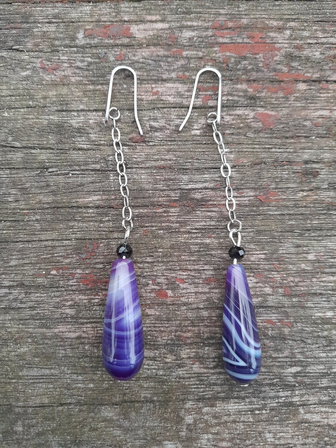 Pendientes lágrima morados