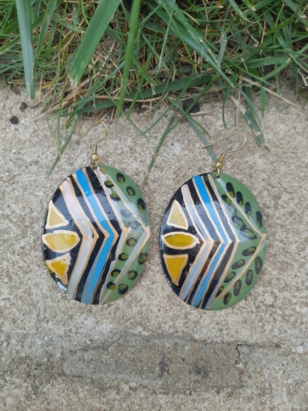 Pendientes pintados 1