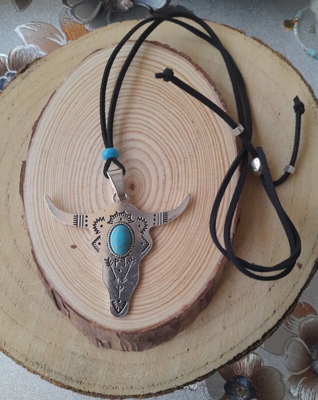 Colgante de zamak boho