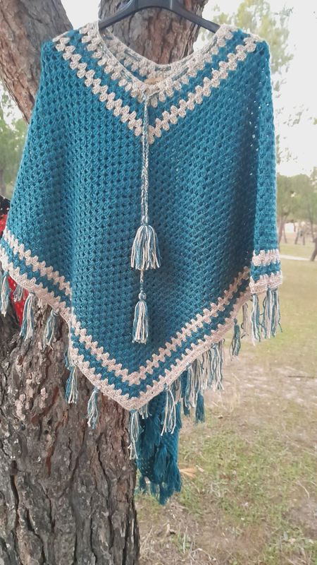 Poncho Crochet Azul