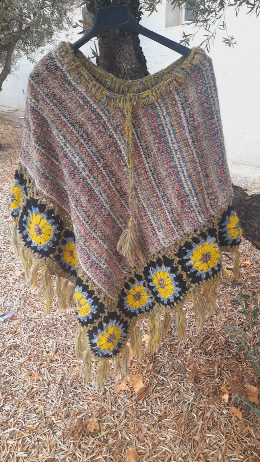 Poncho Laricro 3