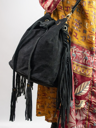 Bolso saco piel completo con flecos
