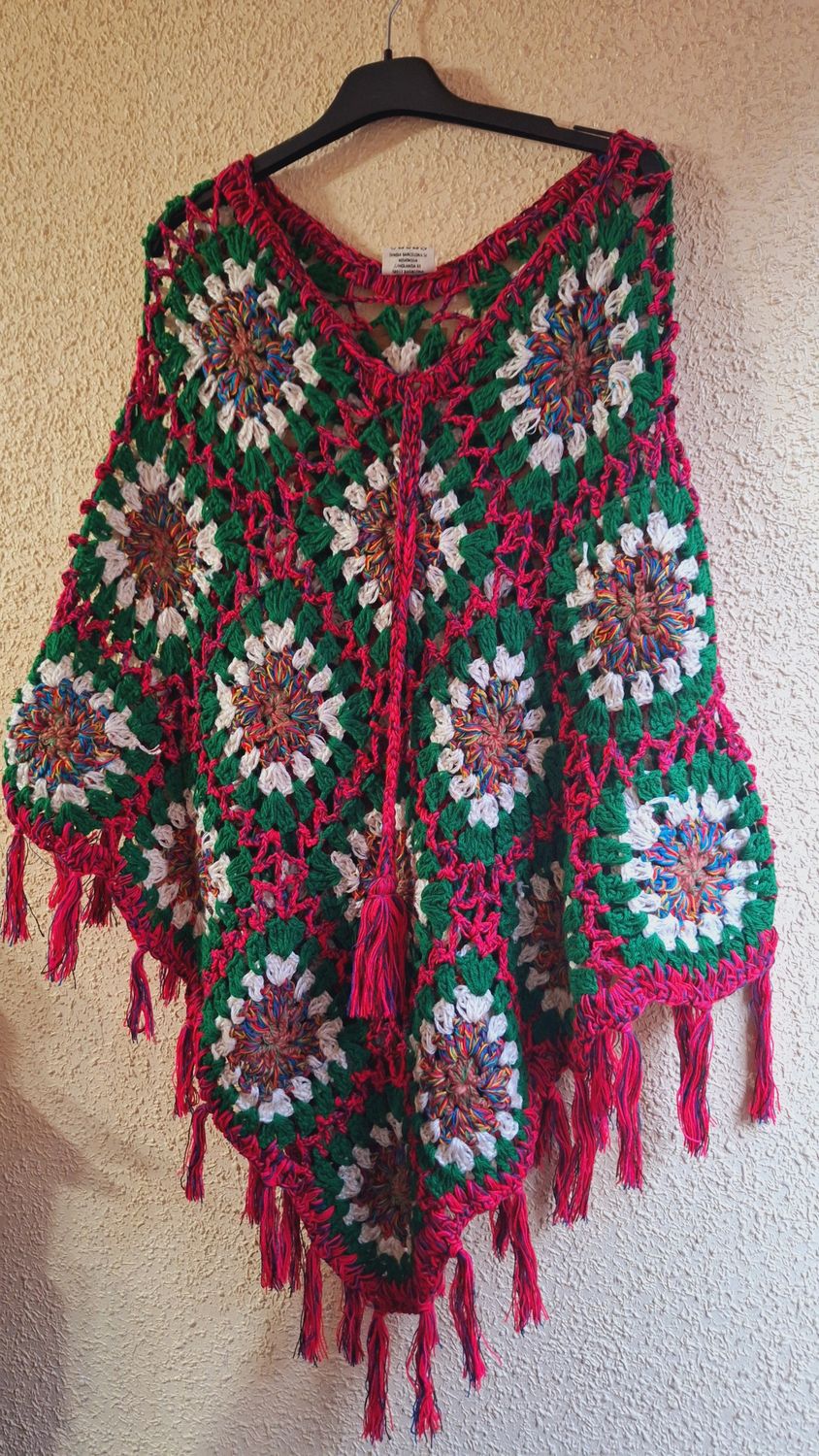 Poncho Crochet 2
