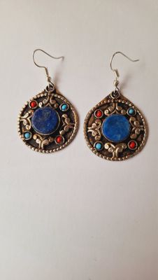 Pendientes afganos lapislazuli redondos
