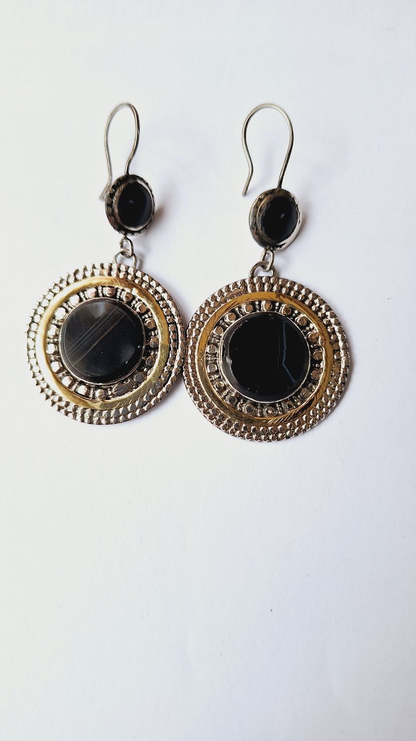 Pendientes afganos onix