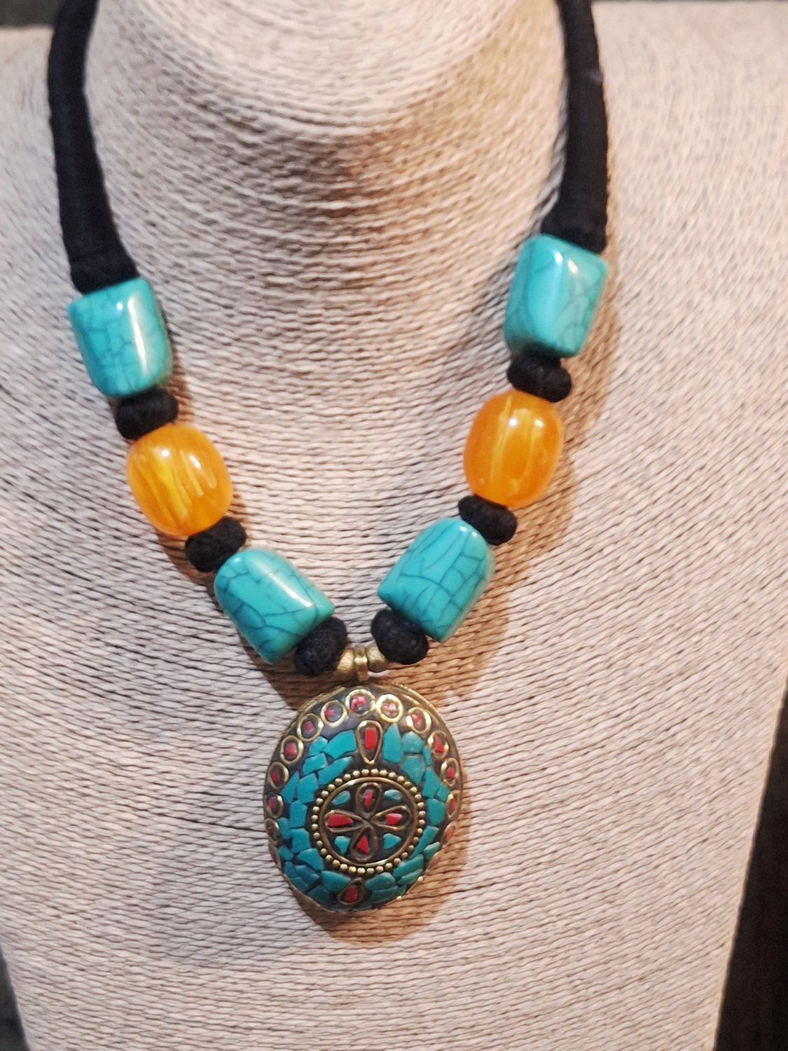 Collar tibetano