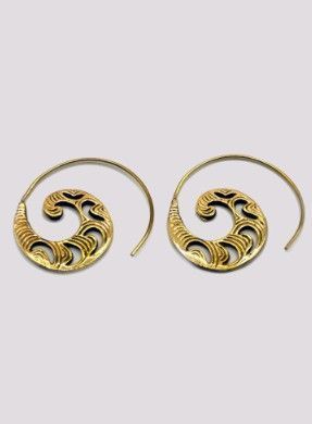 Pendiente espiral Ban dorado