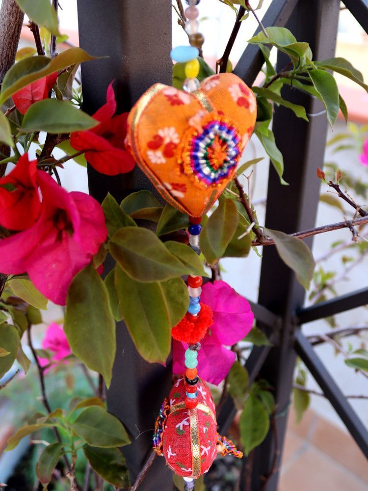 Colgador corazón de tela