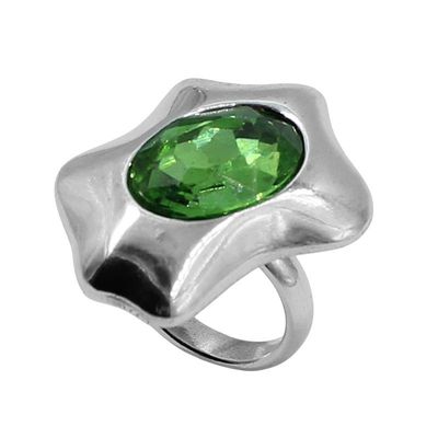 Anillo con piedra tallada