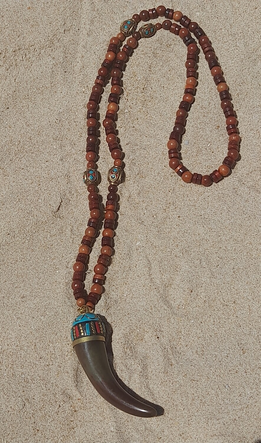 Collar colmillo