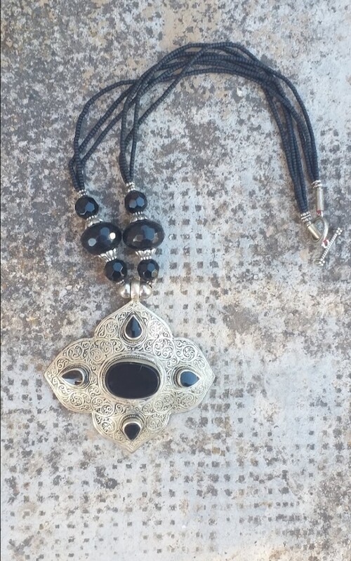 Collar Afgano Onix Collar Afgano Onix