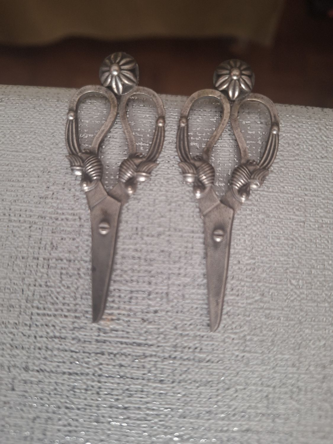 Pendiente Yokan vintage tijeras