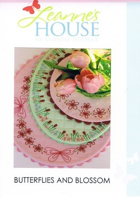 43803lg Butterflies &amp; Blossoms Doilies Pattern $17.60