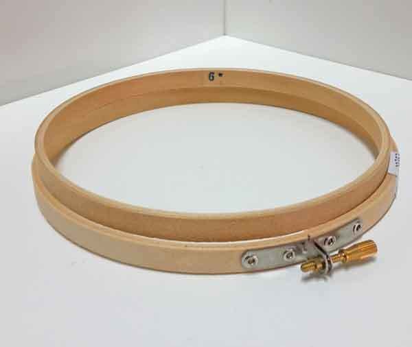 32353lg Embroidery Hoop 6in $5.99