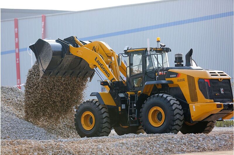 LOCATION CHARGEUSE CAT 966