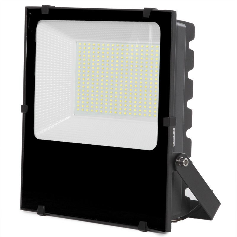 PROJECTEUR EXTERIEUR LED SMD 150W IP65 4000K 10687LM