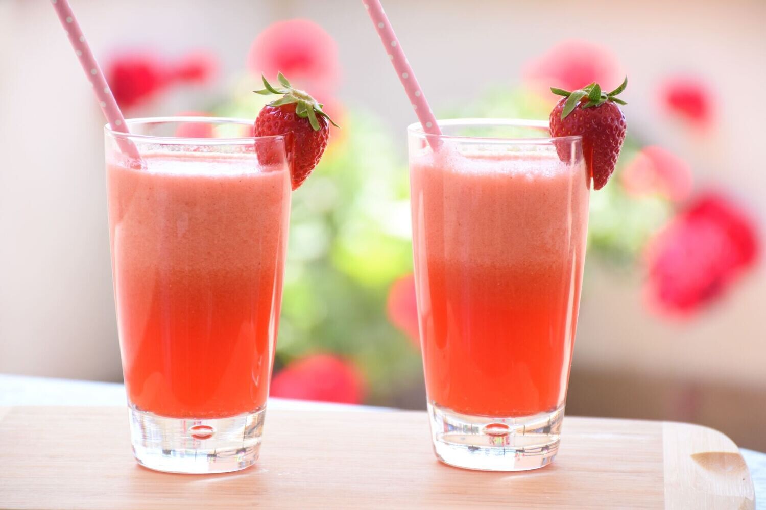 Strawberry Blast Lemonade (Plant Based)