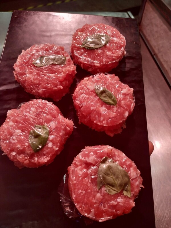 Mini burger rulo de cabra 10,90 €/kg