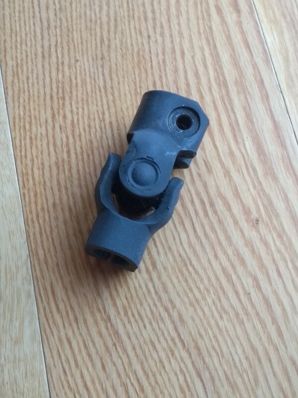 Lower Steering UJ Murena