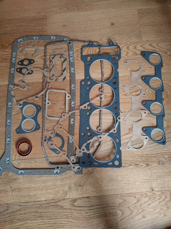 Full Engine Gasket Set excluding sump 2.2