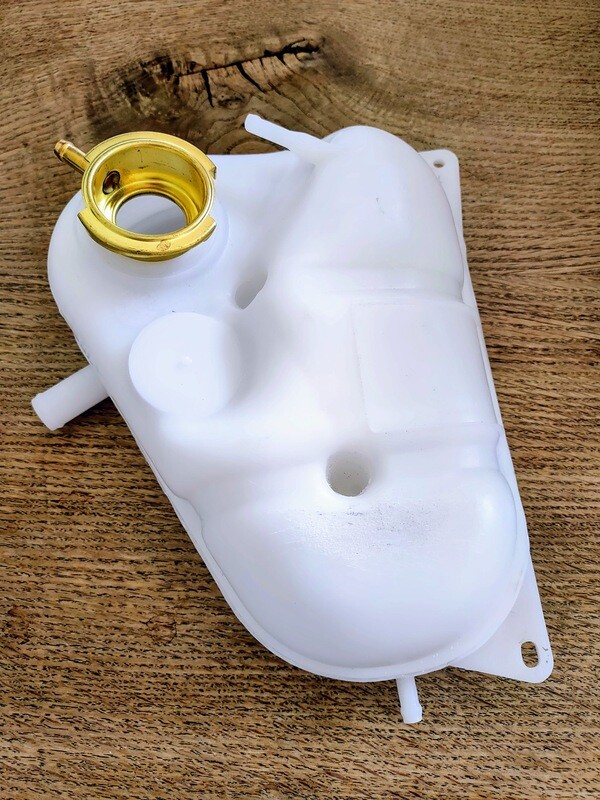 Coolant Header Tank Murena  1.6