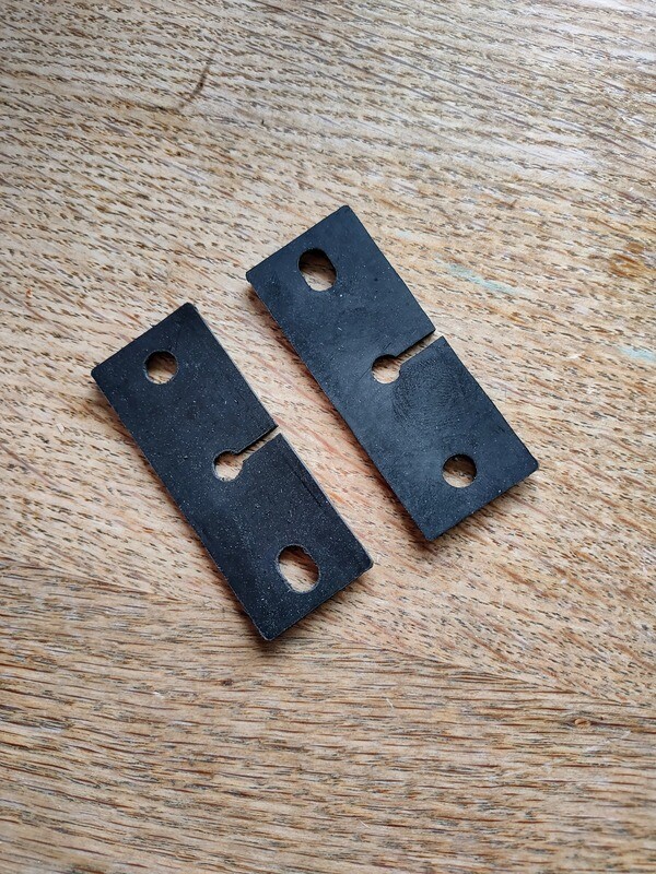 Handbrake Cable Cradle Rubber M530