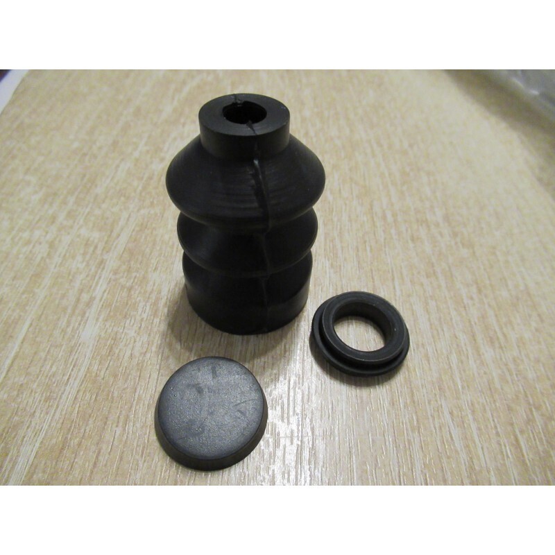 Clutch Master Cylinder Connectors With Bellows M530