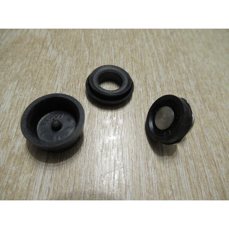 Master Cylinder Seals M530
