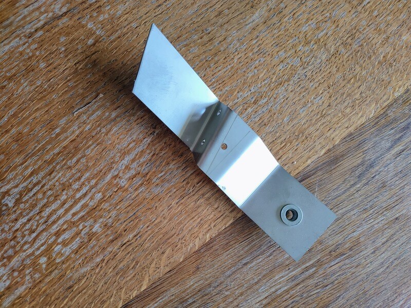 Front Wing Right Side Bracket Murena
